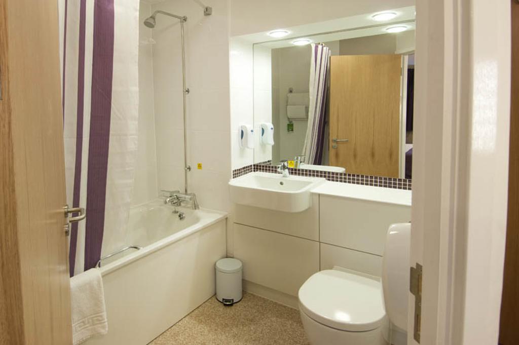 Premier Inn London Southwark - Tate Modern Номер фото